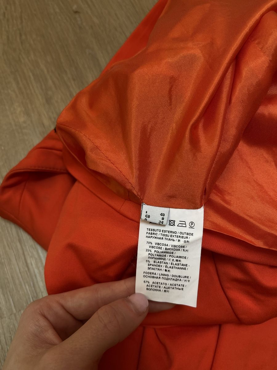 Pinko Giacche: Pinko Orange Blazer, Size 40 – Nuovo (secondo la descrizione) da Zürich venduto da Isabella123 4