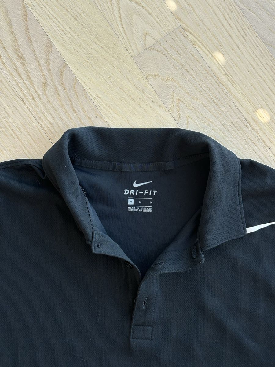 Nike Magliette Polo: Nike Polo – Usato da Pratteln venduto da e.g.99 1