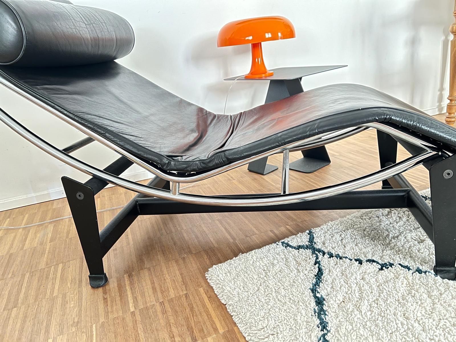 Sedie a sdraio: Liege LC4 Le Corbusier Replica – Usato da Zug venduto da OliviaB. 2