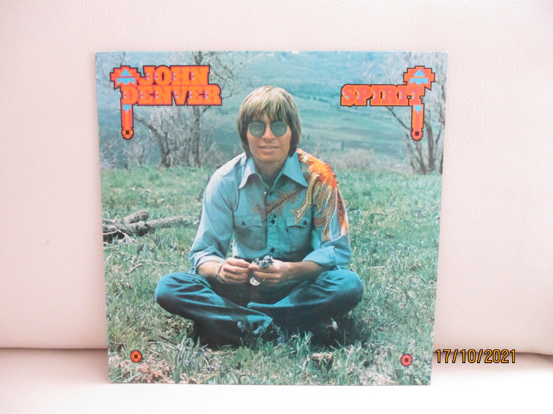 Dischi in vinile: John Denver – Spirit – Usato da Liestal venduto da Disc-Point