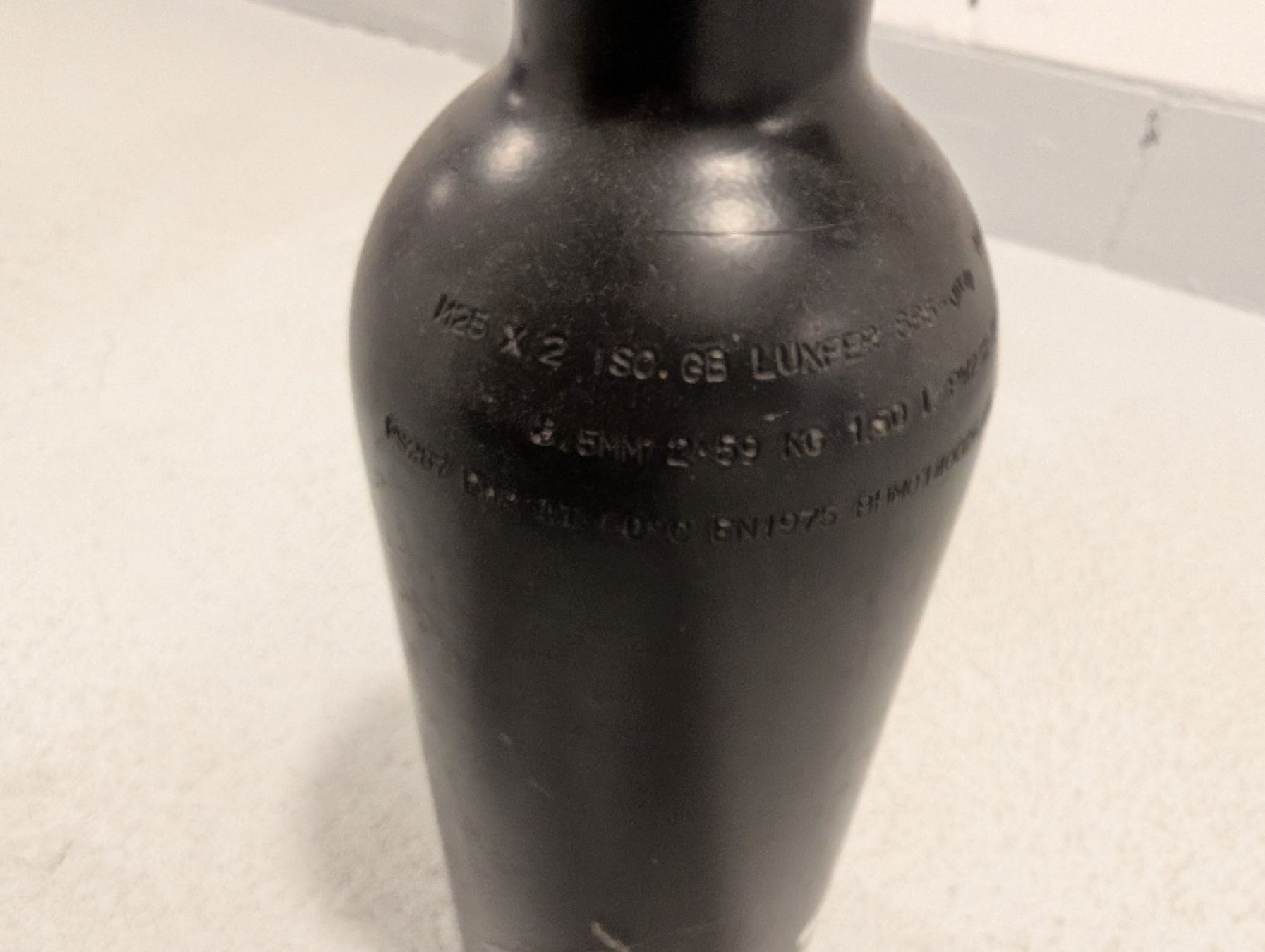 Bouteilles de plongée: Argonflasche 1.5 Liter – D'occasion à Seuzach par Pascal_Fl 1