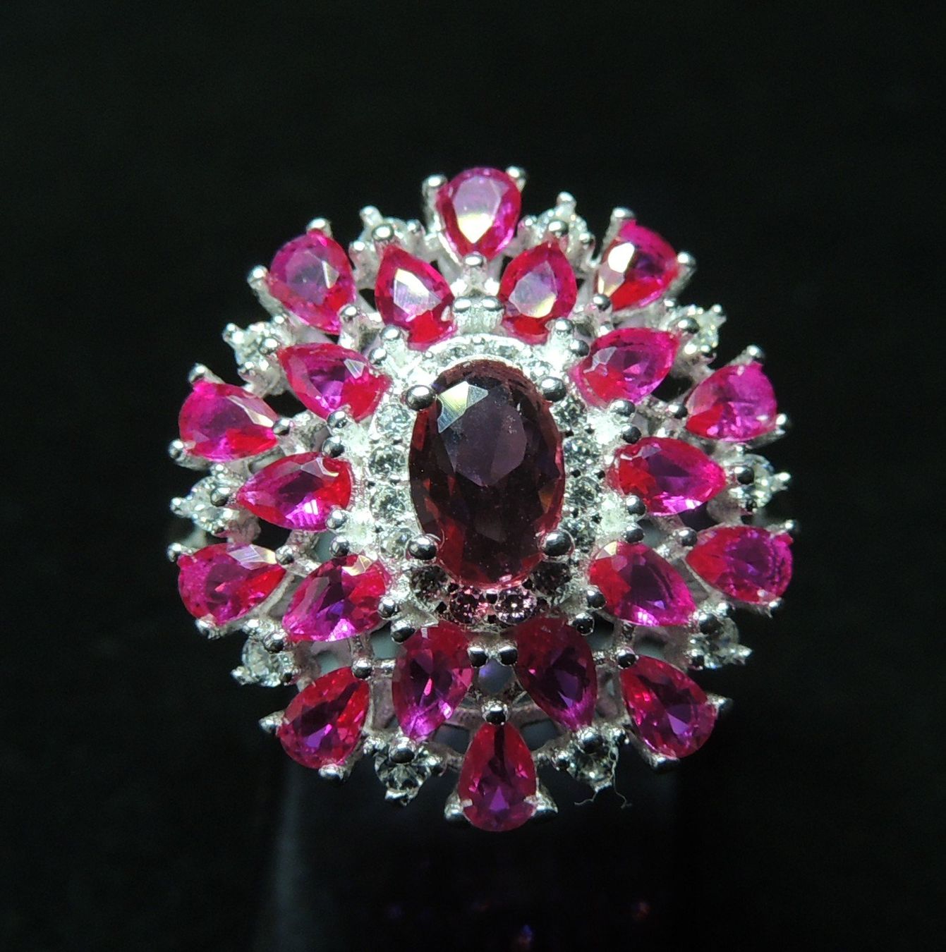 Anelli: Silber 925 Fingerring mit synthetischem Rubin – Nuovo e nell'imballaggio originale da Waldenburg venduto da schaller707