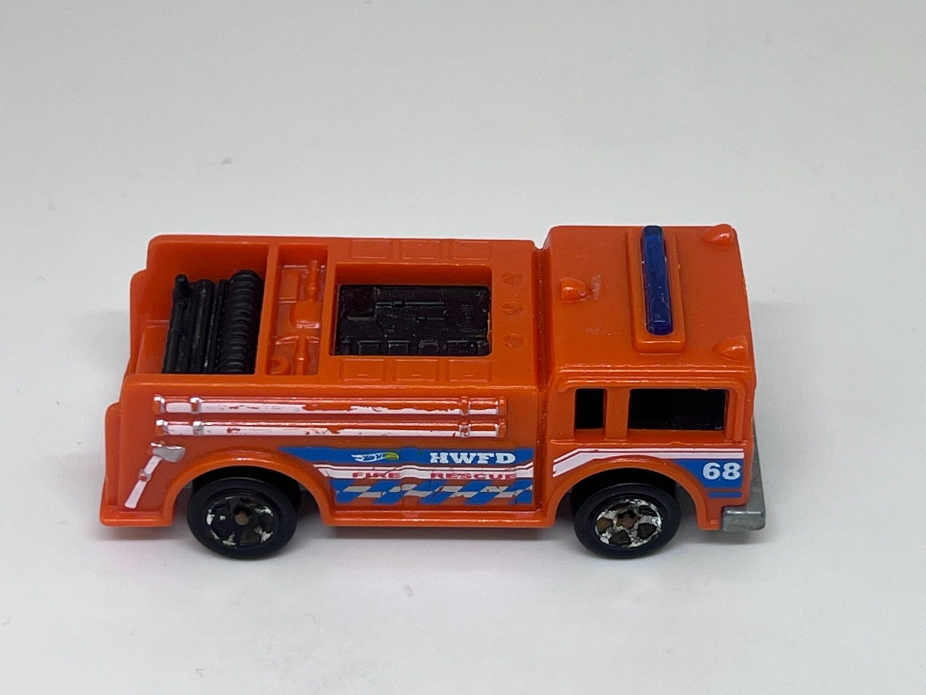Hot Wheels Modellini d'auto: Hot Wheels Fire Eater #225 – Usato da Wildegg venduto da LaaBoutique 1