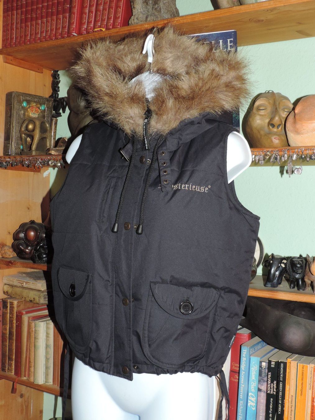 Giacche: veste sans manches noire – Nuovo (secondo la descrizione) da Genève venduto da Axelle333