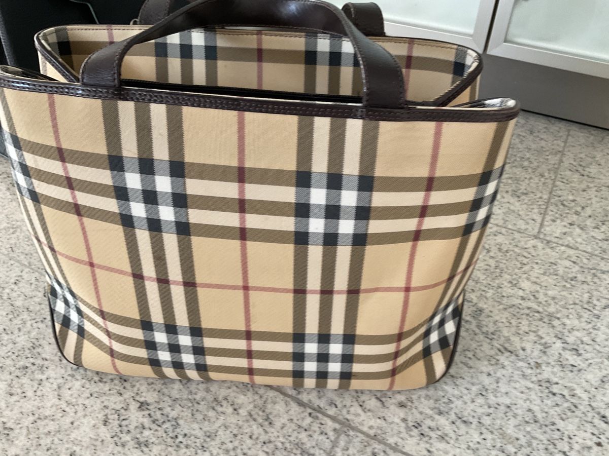 Burberry Borse da donna: Burberry Handtasche – Usato da Triesen venduto da Klarsicht64 1