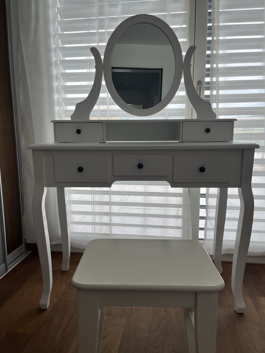 Tavoli da trucco: Schminktisch weiss mit Hocker – Usato da Meisterschwanden venduto da mat-drew 1