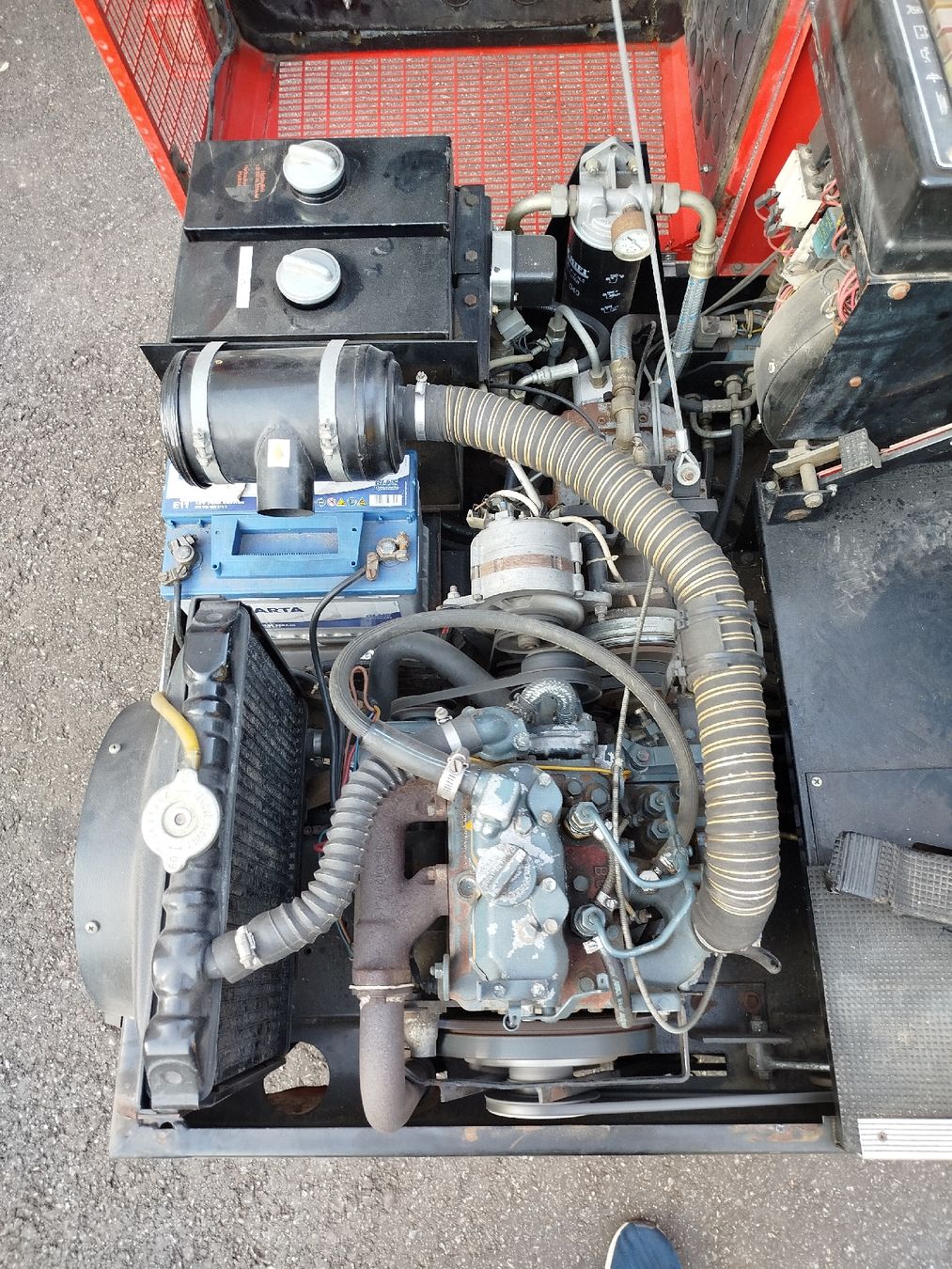 Hako Tutte le macchine: Wischmaschine Hako Jonas 1100 – Usato da Weier im Emmental venduto da Teedu 7