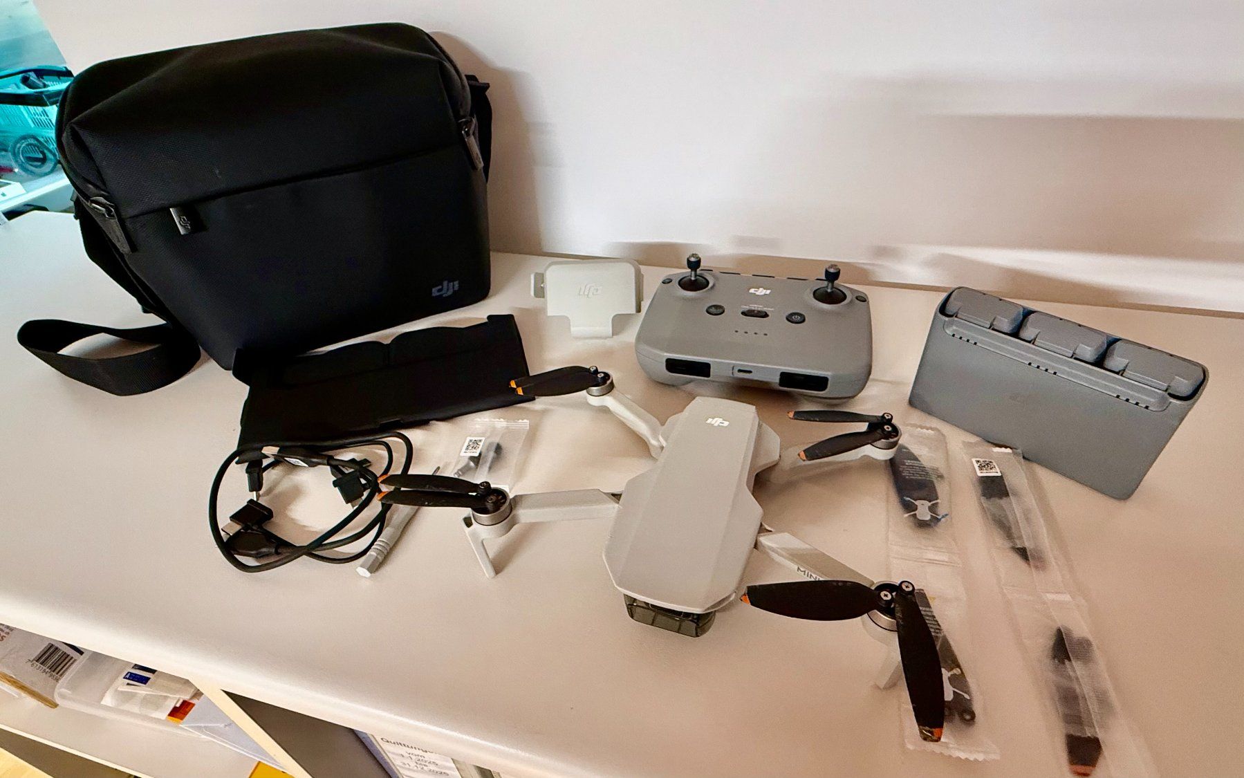 DJI RC Kits de montage: DJI Mini 2 Fly More Combo – D'occasion à Oberlunkhofen par Hugofvm