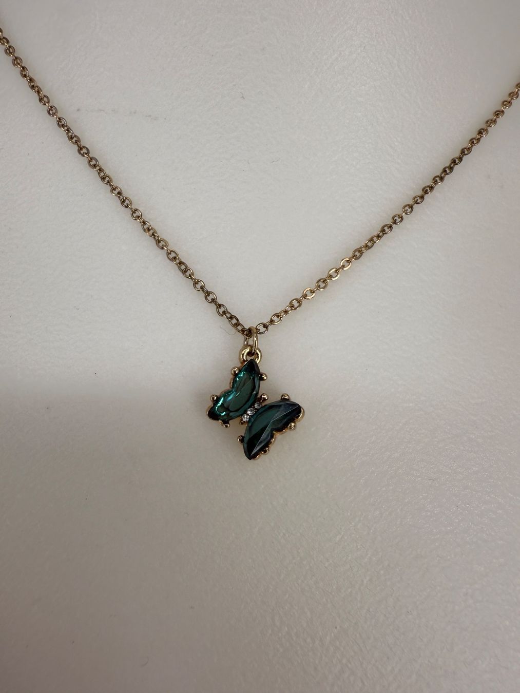Catenine: Kette mit Schmetterling Anhänger – Usato da Auenstein venduto da moin. 1