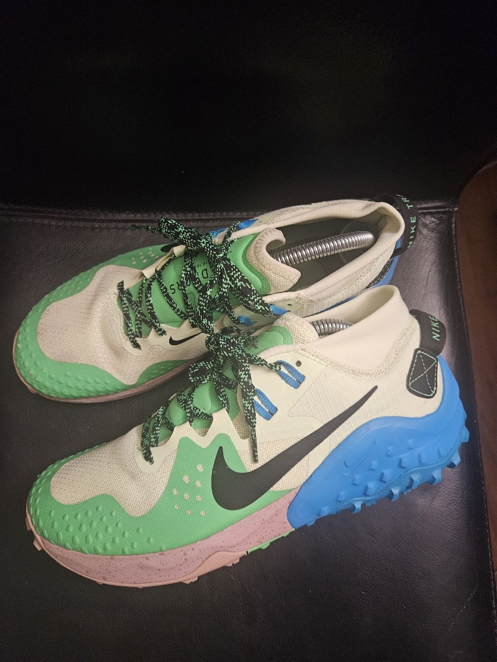 Nike Scarpe da uomo: Nike Trail Schuhe Gr.43 – Usato da Emmenbrücke venduto da TopGato