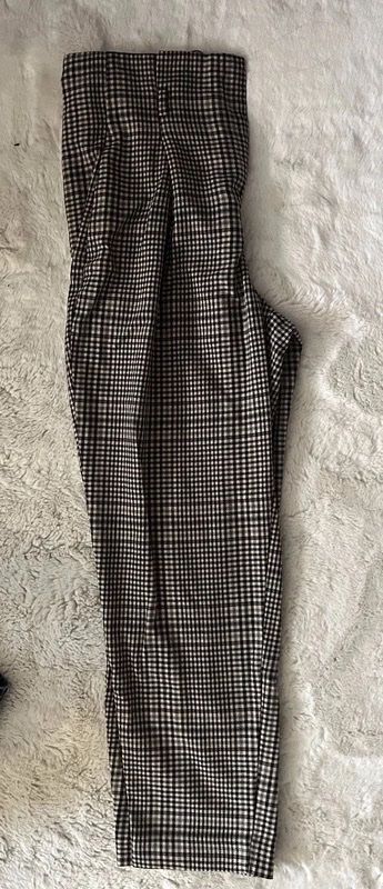 Zara Pantaloni: Pantalon à carreaux – Usato da Bernex venduto da claraaaa4 1