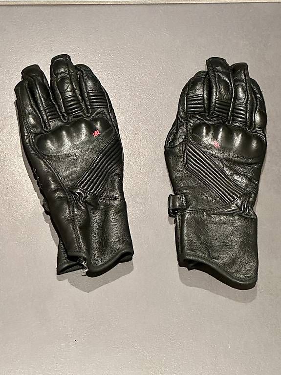 Guanti & manicotti: Motorradhandschuhe Damen Gr. 6 – Usato da Sirnach venduto da Clanso