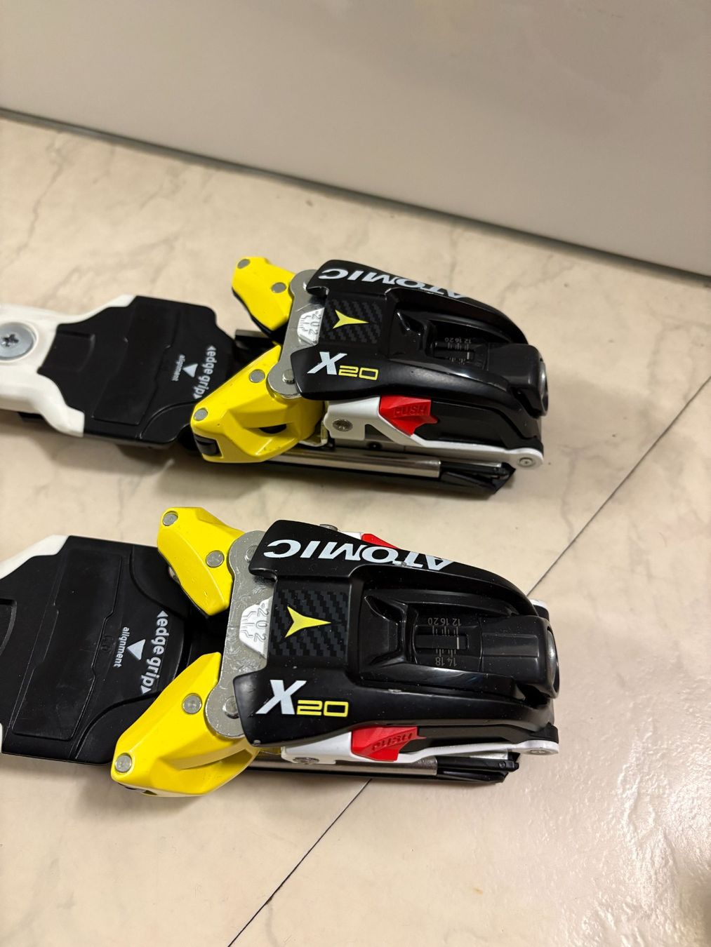 Atomic Attacchi: Rennskibindung Atomic X20 Race – Nuovo (secondo la descrizione) da Thalwil venduto da puden 2