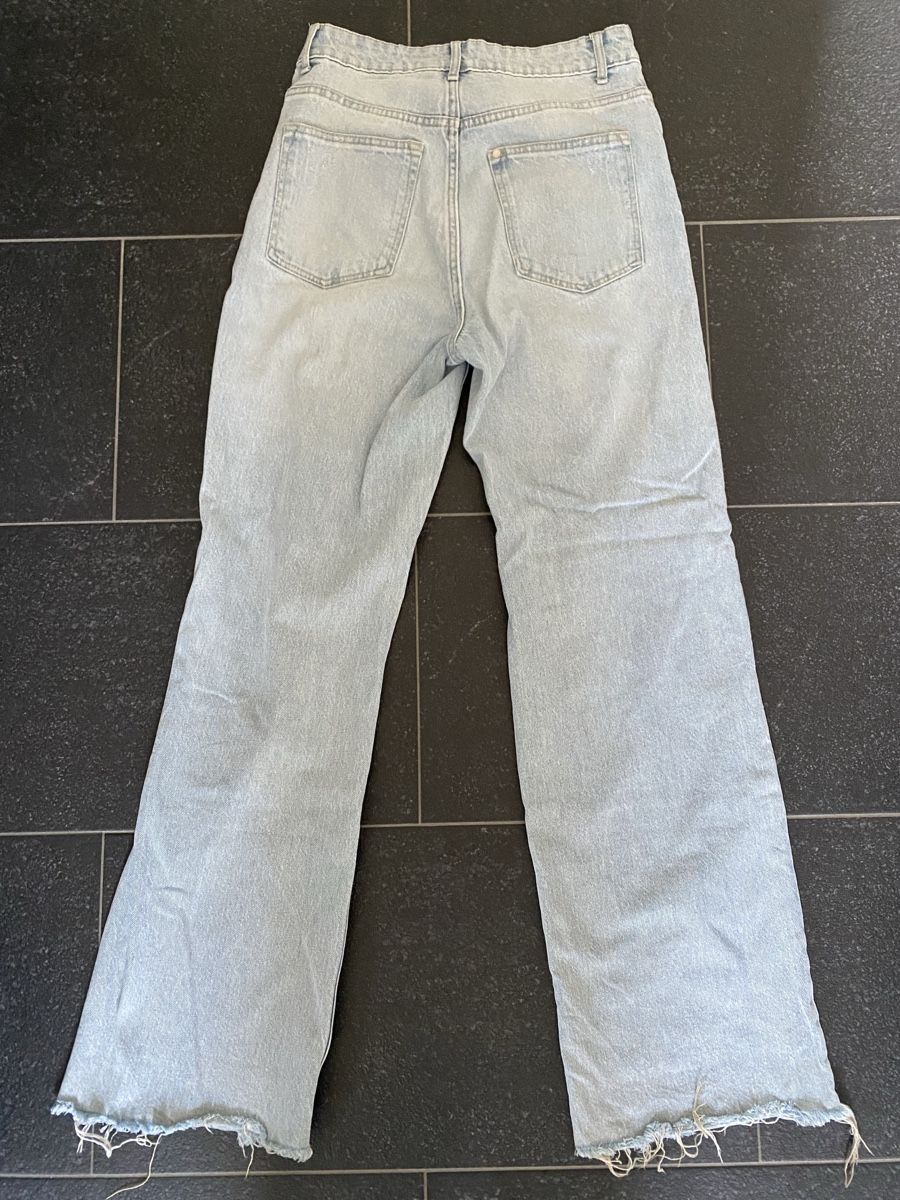 H&M Jeans: H&M Jeans  – D'occasion à Lützelflüh-Goldb par flu_q9tg 2