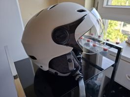 Casque blanc avec visière intégrée (Taille 52-56)