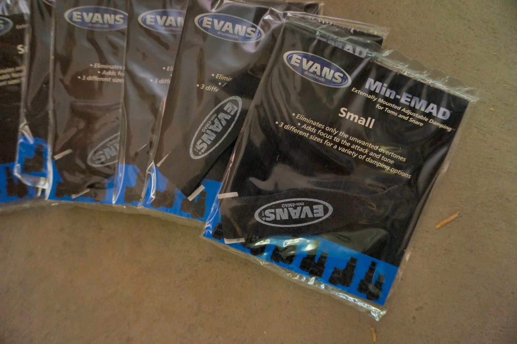 Evans Strumenti musicali: Evans Mini EMAD Damper, small - 10pcs – Nuovo e nell'imballaggio originale da Zofingen venduto da Rodeln 1