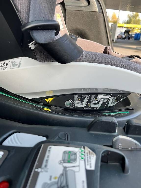 Seggiolini per auto: Siège auto bébé, enfant + base isofix – Usato da Kerzers venduto da nausicaaviggia 4