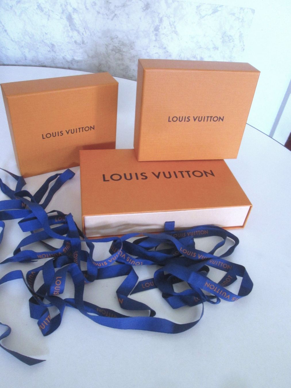 Louis Vuitton Altro in Decorazioni & Accessori: 3 Louis Vuitton Schachteln – Usato da Sementina venduto da babucia