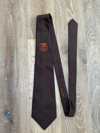 Great vintage ‘marks of distinction’ tie