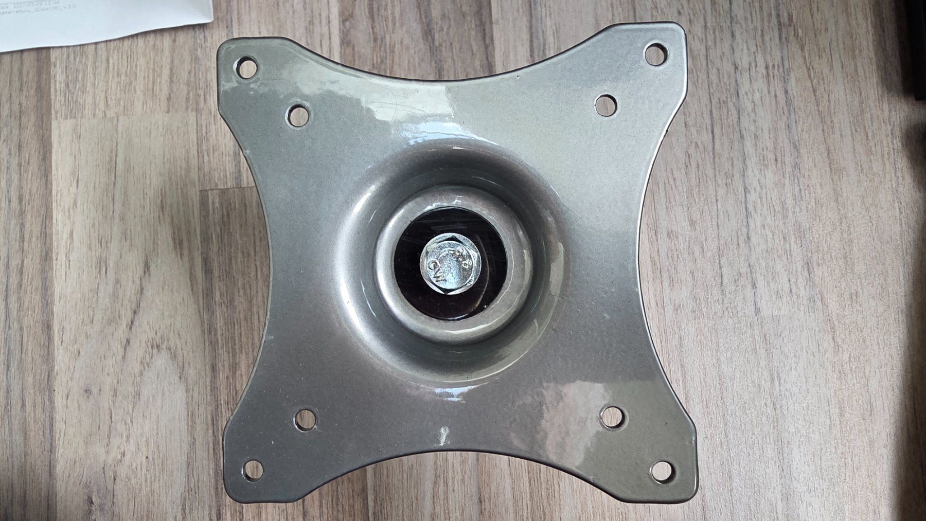 Staffa per monitor: Monitor Wandhalterung edbak GD04, schwenkbar – Nuovo e nell'imballaggio originale da St. Gallen venduto da ume_j65p 1