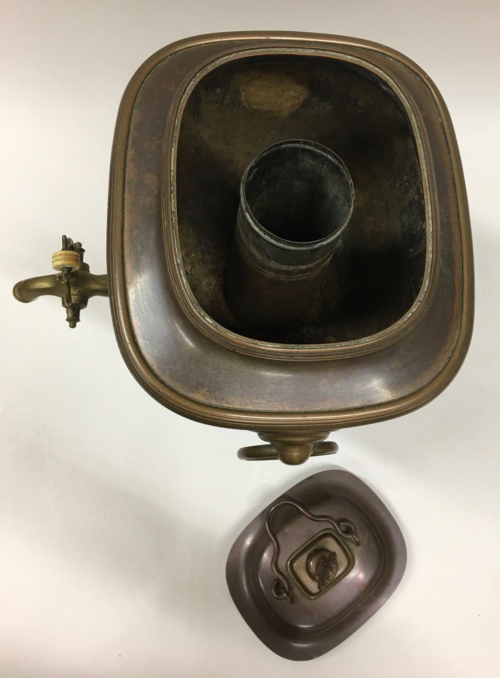 Elettrodomestici da cucina: Vintage Samowar/Teewärmer aus Messing – Usato da Olten venduto da ELHANDEL 3