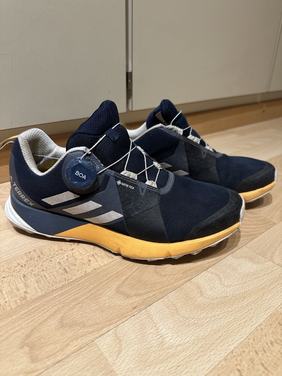Adidas Herrenschuhe: Schuhe Adidas Gore-Tex Gr. FR 40 , US 7 , EU 38 /38.5 – Gebraucht aus Uetendorf von Gar_9pvy
