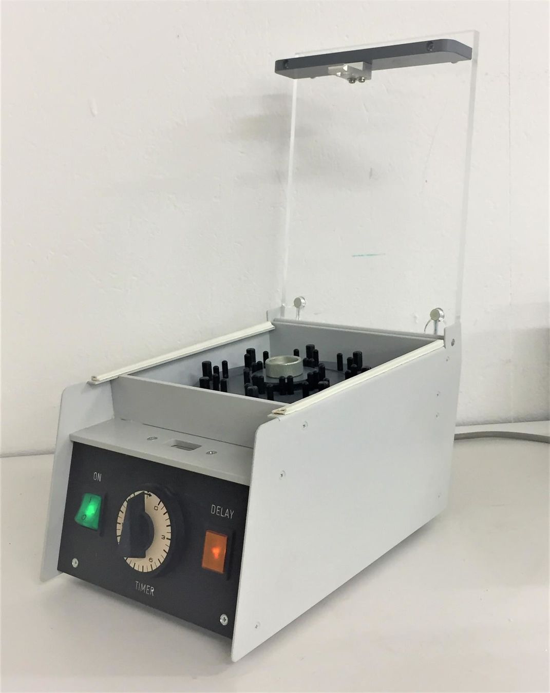 Accessori da laboratorio: Küvettenschleuder ITS – Usato da Niederdorf venduto da LeptonAG_Labor 1