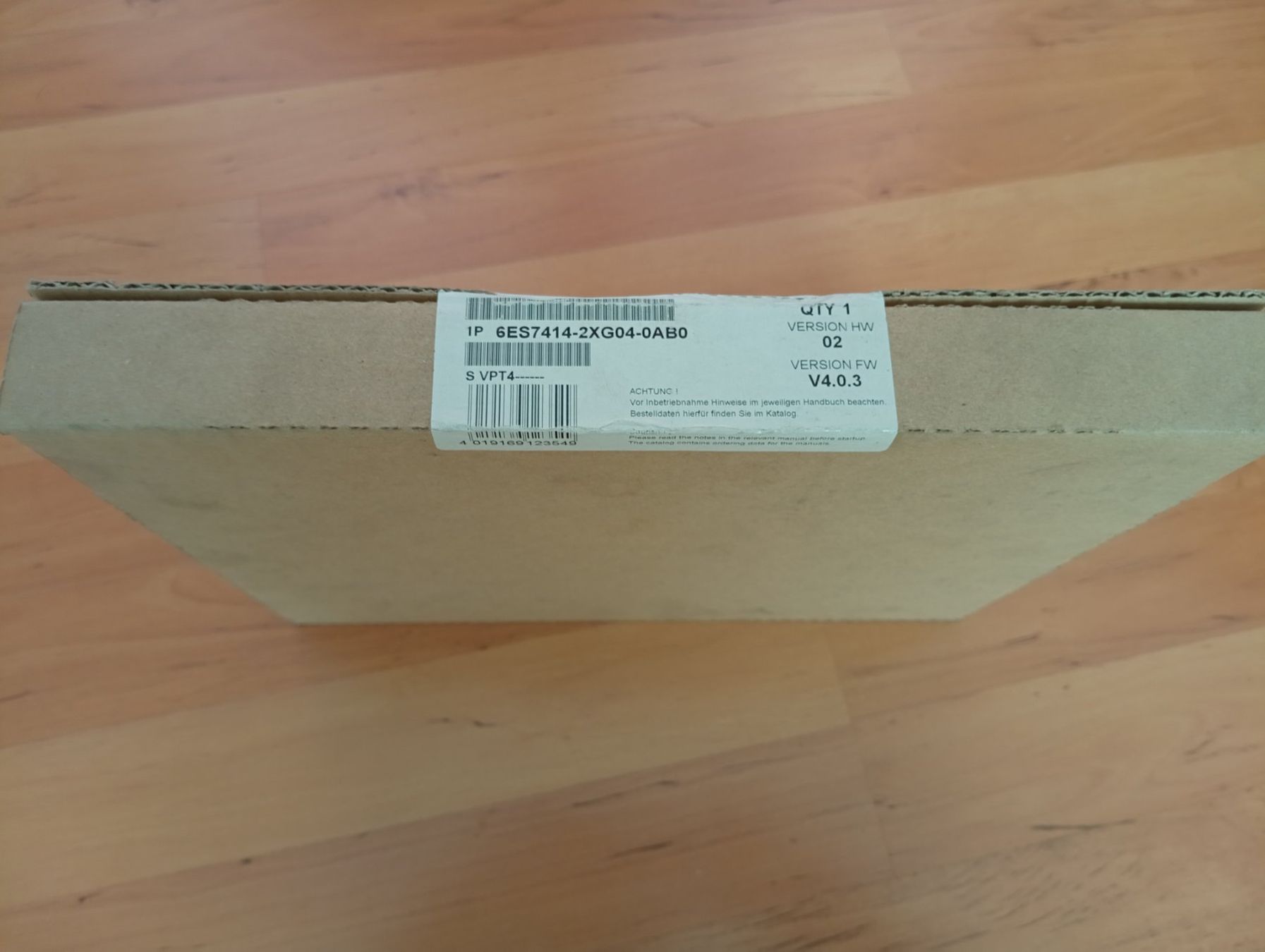 Siemens Componenti elettronici: Siemens SIMATIC S7-400, CPU 414-2 / 6ES7414-2XG04-0AB0 – Nuovo e nell'imballaggio originale da Ufhusen venduto da HKSC 3