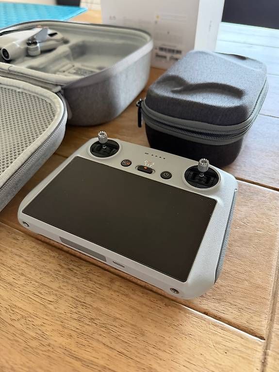 DJI Modellismo RC: DJI Mini 3 Pro mit RC Controller in Top-Zustand – Usato da Zürich venduto da jak_pdv6 1