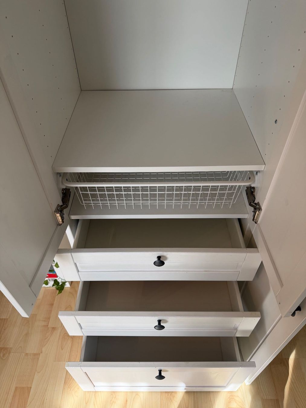 Ikea Armadi: Kinderschrank IKEA STUVA – Usato da Aristau venduto da Padelino 3