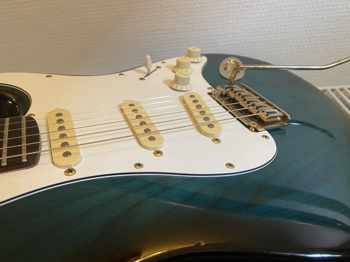 Hohner Strumenti musicali: Hohner Professional Stratocaster ST 59 – Usato da Basel venduto da tileluzern 1