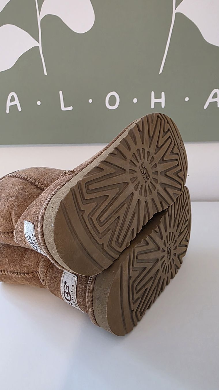 Ugg Herrenschuhe: UGG Classic Mini chestnut Grösse 29 – Neu (gemäss Beschreibung) aus Steinhausen von Na18 3