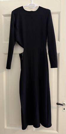 Longue robe ouverture/chaîne métallique noir Mango, t.38/M