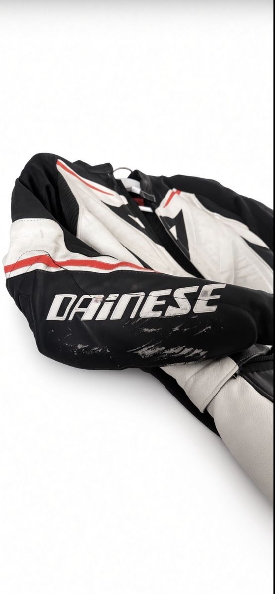 Dainese Completi, tute sportive e funzionali: Dainese Lederkombi – Usato da Reinach AG venduto da Levin0712 1