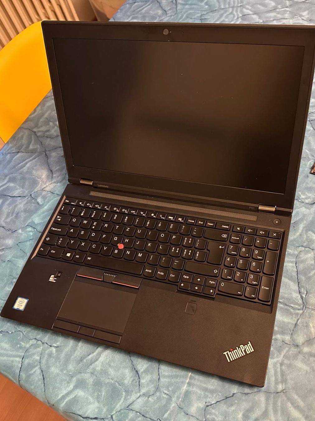 Lenovo Notebook: Lenovo ThinkPad P51 Intel Xeon Workstation Laptop - For Part – Difettoso da Zürich venduto da TrainLine