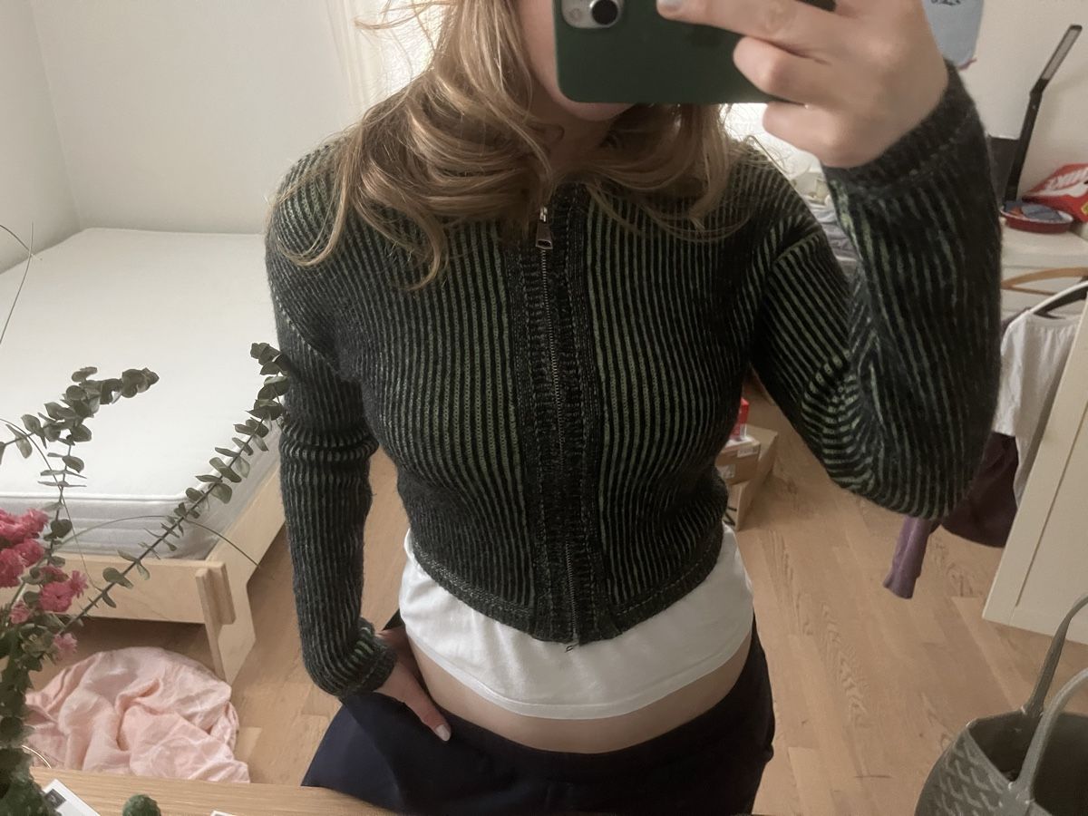 Maglioni & Felpe: Black and Green Knit Zip-Up - Size S – Usato da Zürich venduto da ros_n8lm 1