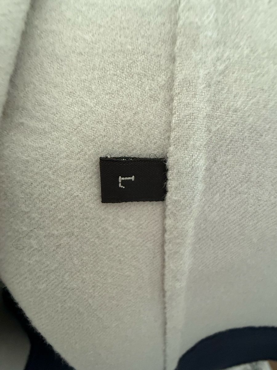 Loro Piana Autres vêtements femmes: Loro Piana Cape – Neuf (Voir description) à Endingen par VanBerkel 7