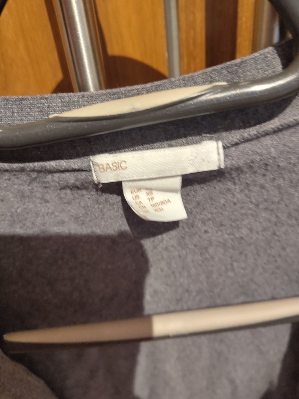 H&M Jacken: Cardigan – Gebraucht aus Bern von Linii 3