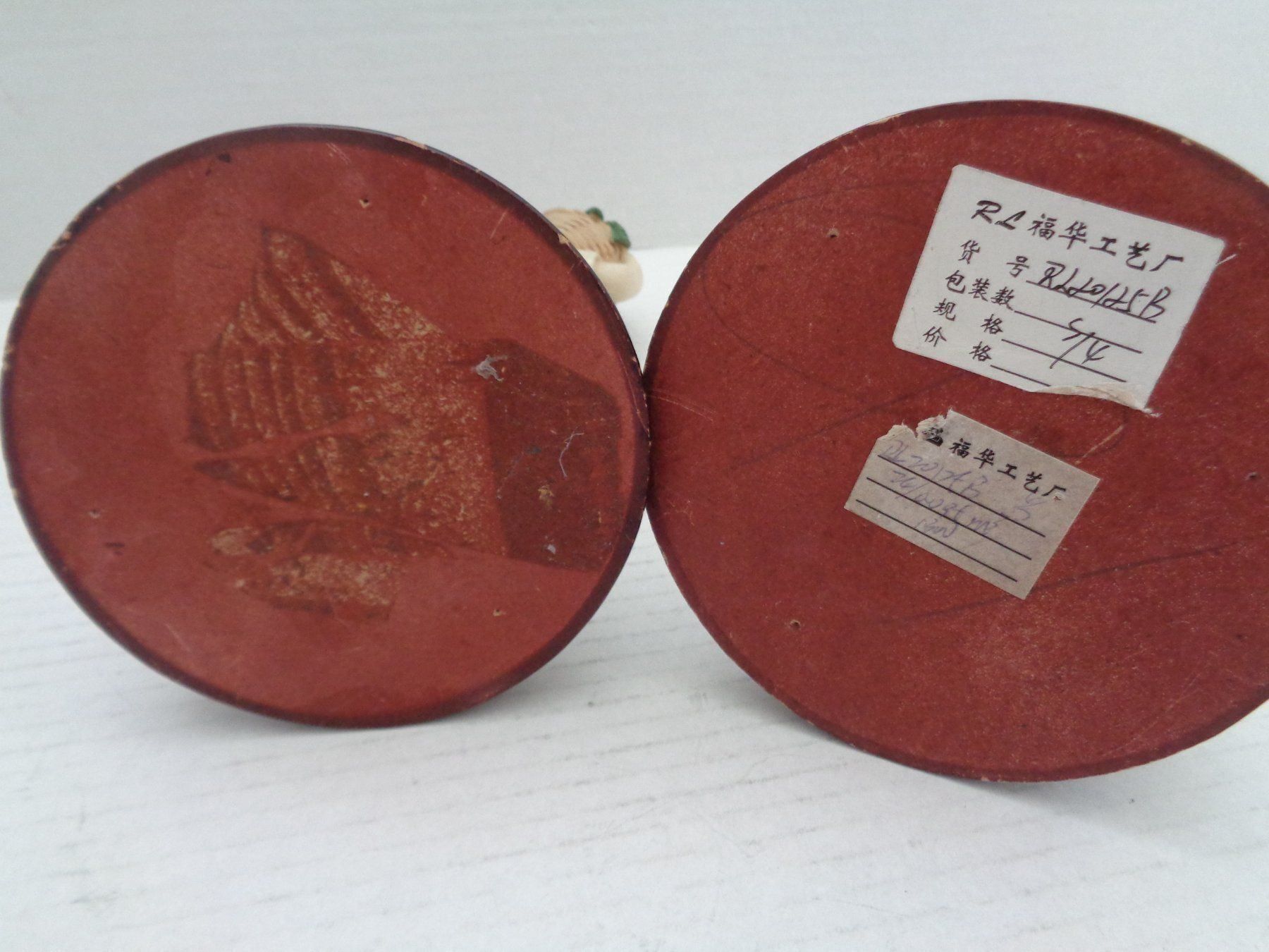 Statuette: 2 Polyresin Figuren auf Sockel Kinder – Usato da Chur venduto da omonia 5