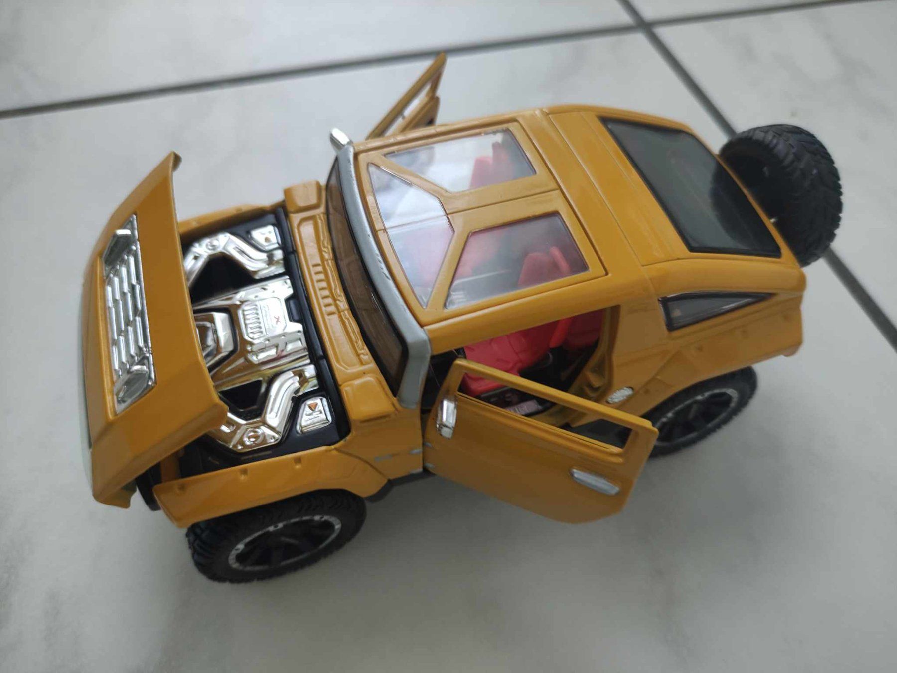 Maisto Modellini d'auto: Modellauto Hummer 1 24 – Usato da Goldau venduto da annalena44 2