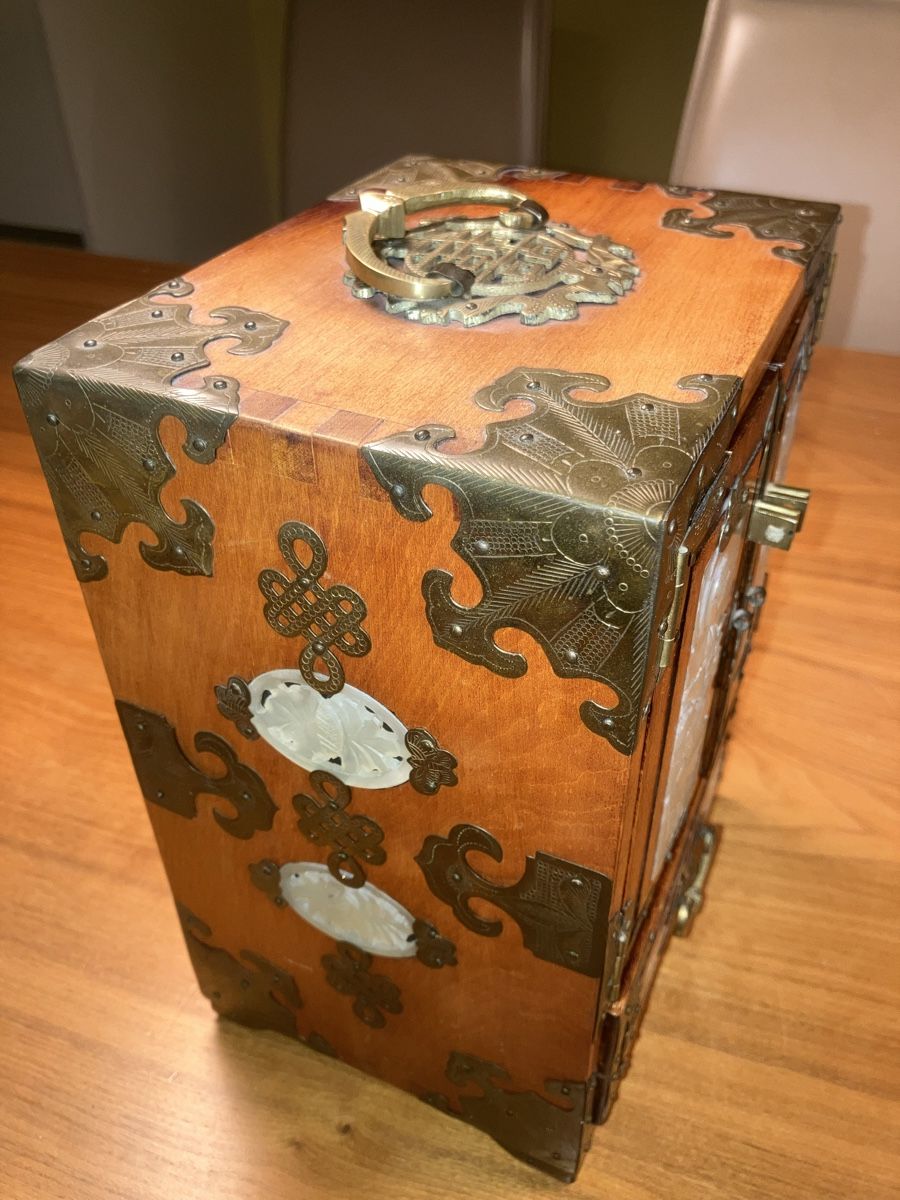 Barattoli: Schmuckkästchen Holz, Schmuckschatulle – Usato da Neftenbach venduto da 889095 5