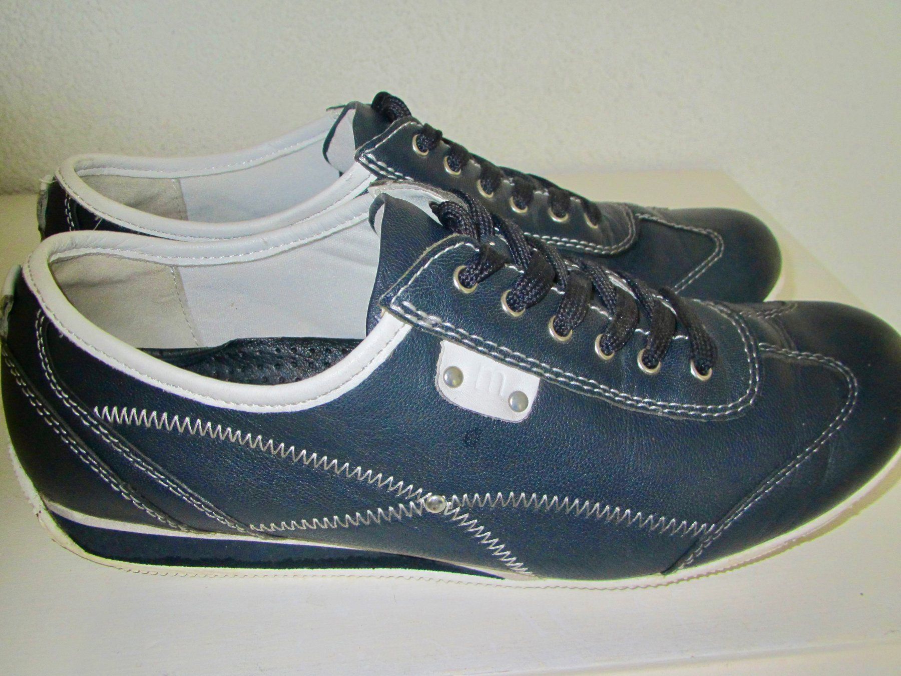 Scarpe da donna: SNEAKER MEDICUS CUIR BLEU – Usato da Murten venduto da Selliot