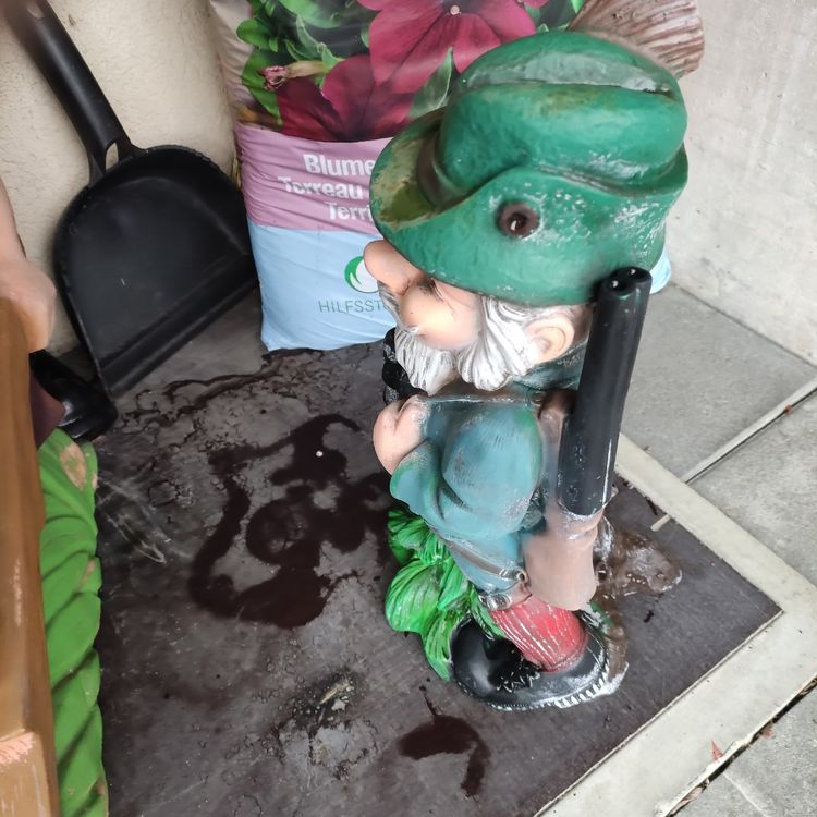 Figurines: Gartenzwerg Jäger – D'occasion à Ennetmoos par bie_2bn5 4