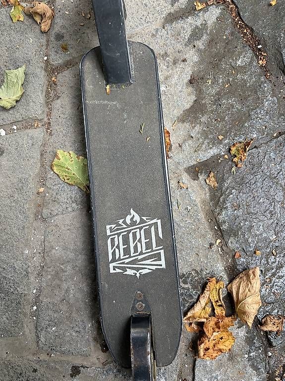 Kickboard: Chilli Scooter Rebel – D'occasion à Riehen par Malova7 1