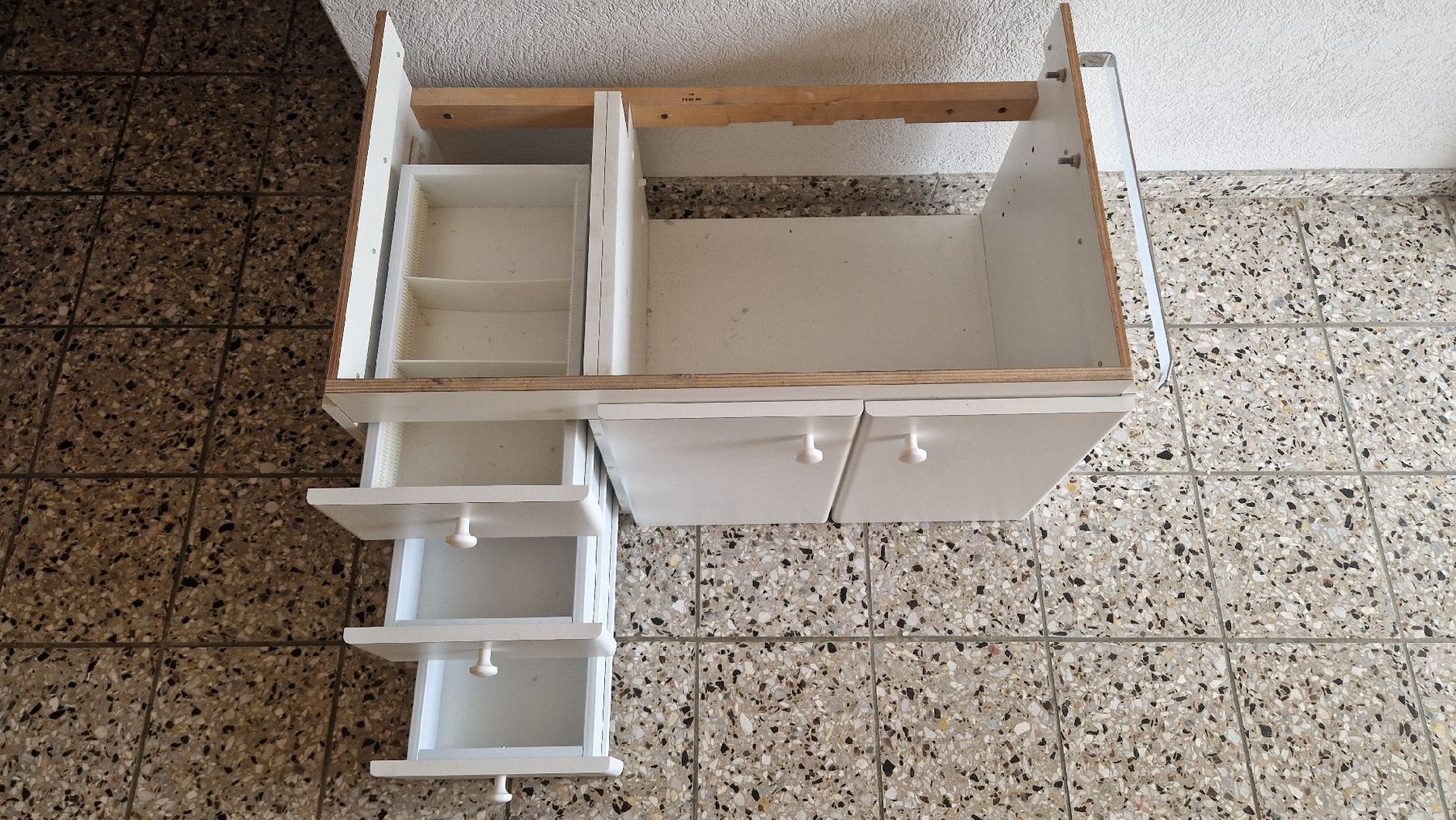 Mobili per bagno: Badezimmer Waschbeckenunterschrank – Usato da Bözen venduto da Keson 2