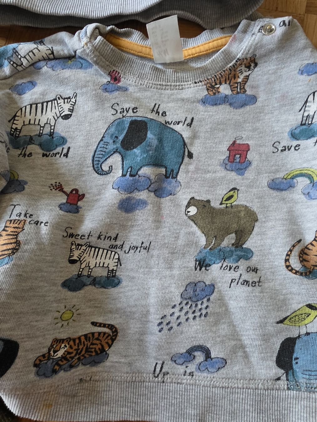 Lotti & Set di vestiti: Winter Baby Pullover Gr 74 80. div. Tiermotive  süss – Usato da Schlieren venduto da pas_vy2f 2