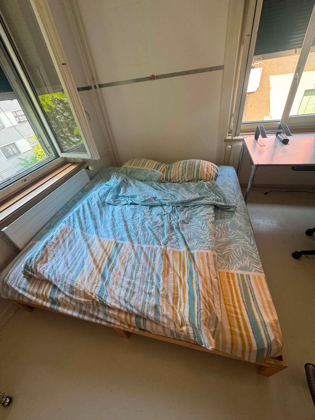 Letti: Bettgestell Holz 180x200 cm – Usato da Zürich venduto da etso 1