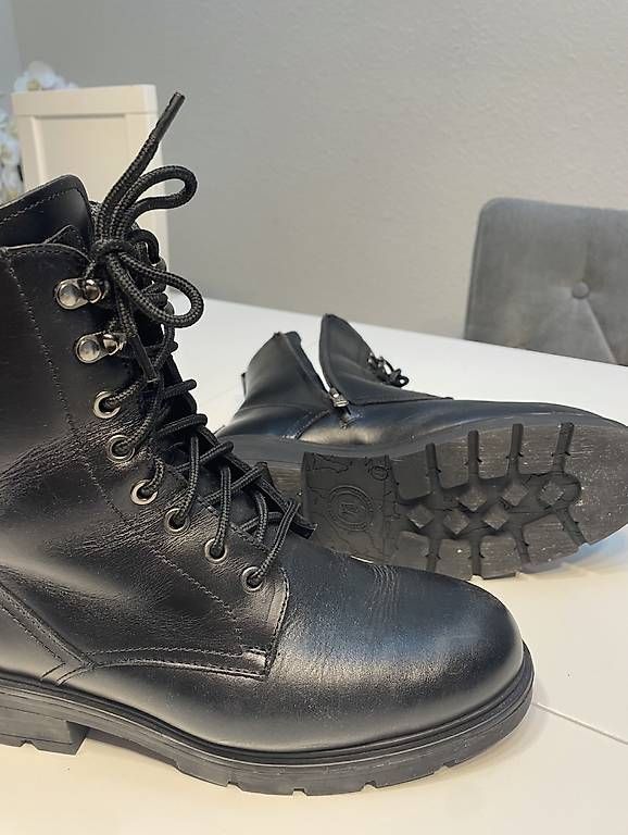 Scarpe da donna: PANAMA JACK WINTERSTIEFEL SCHWARZ ECHT LEDER&FELL – Usato da Ebikon venduto da lau_vnq7 4