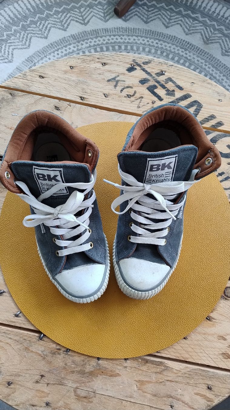 Scarpe da donna: Basket montantes  taille 40, grises – Usato da develier venduto da Gcz4 2