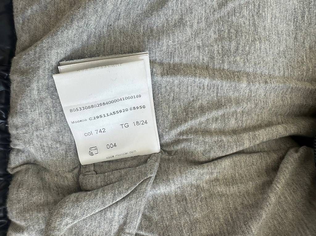 Giacche & Cappotti: Moncler Jacket, Size 18-24m, Excellent Condition – Usato da Thalwil venduto da lj1 3